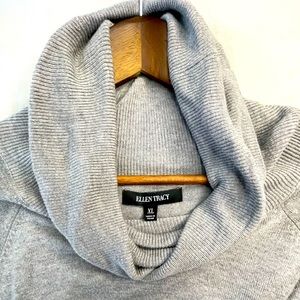 NWOT Ellen Tracy turtle neck sweater gray XL